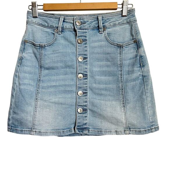 American Eagle Outfitter Super Stretch Button Up Denim Skirt Medium Light wash 2 - Picture 1 of 5